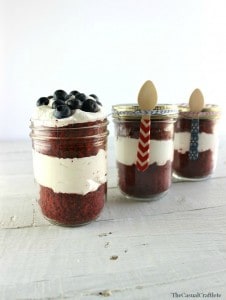 Red Velvet Cake in a Mason Jar www.thecasualcraftlete.com