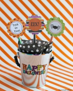 Halloween Pencil Topper by www.thecasualcraftlete.com