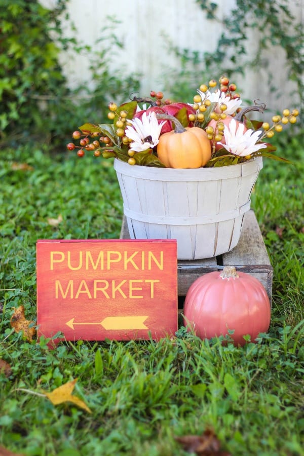 Our Best Exterior Fall and Harvest Decorating Ideas